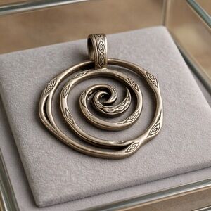 Premier Designs SILVER SWIRL Spiral Magnetic Necklace Enhancer Pendant EUC #045